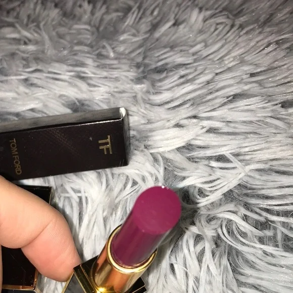 Tom Ford lip color satin matte lipstick- shaggable